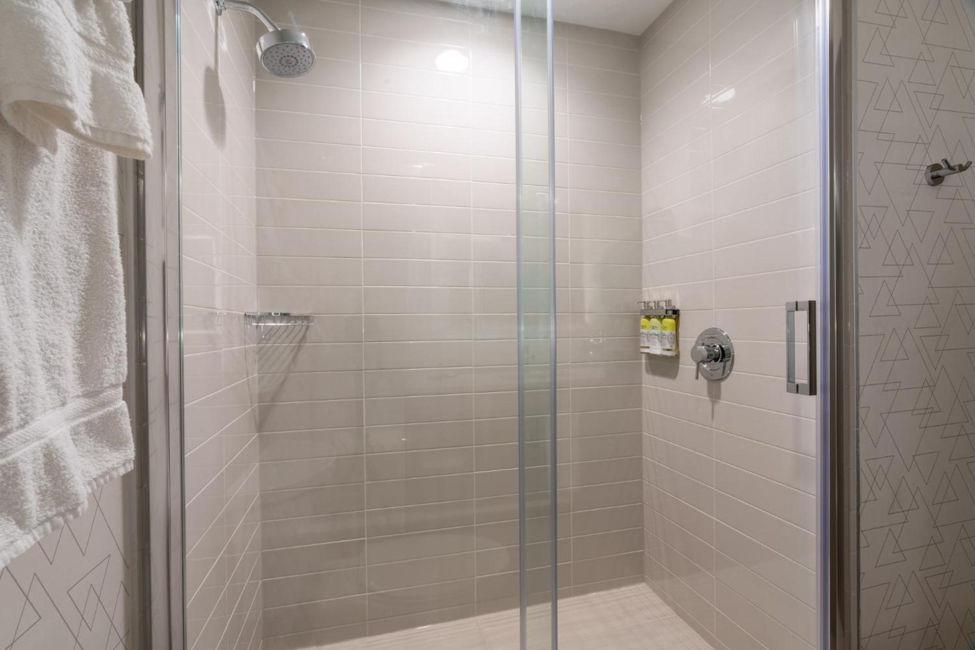 Holiday Inn Express & Suites Vaughan-Southwest By Ihg Eksteriør bilde