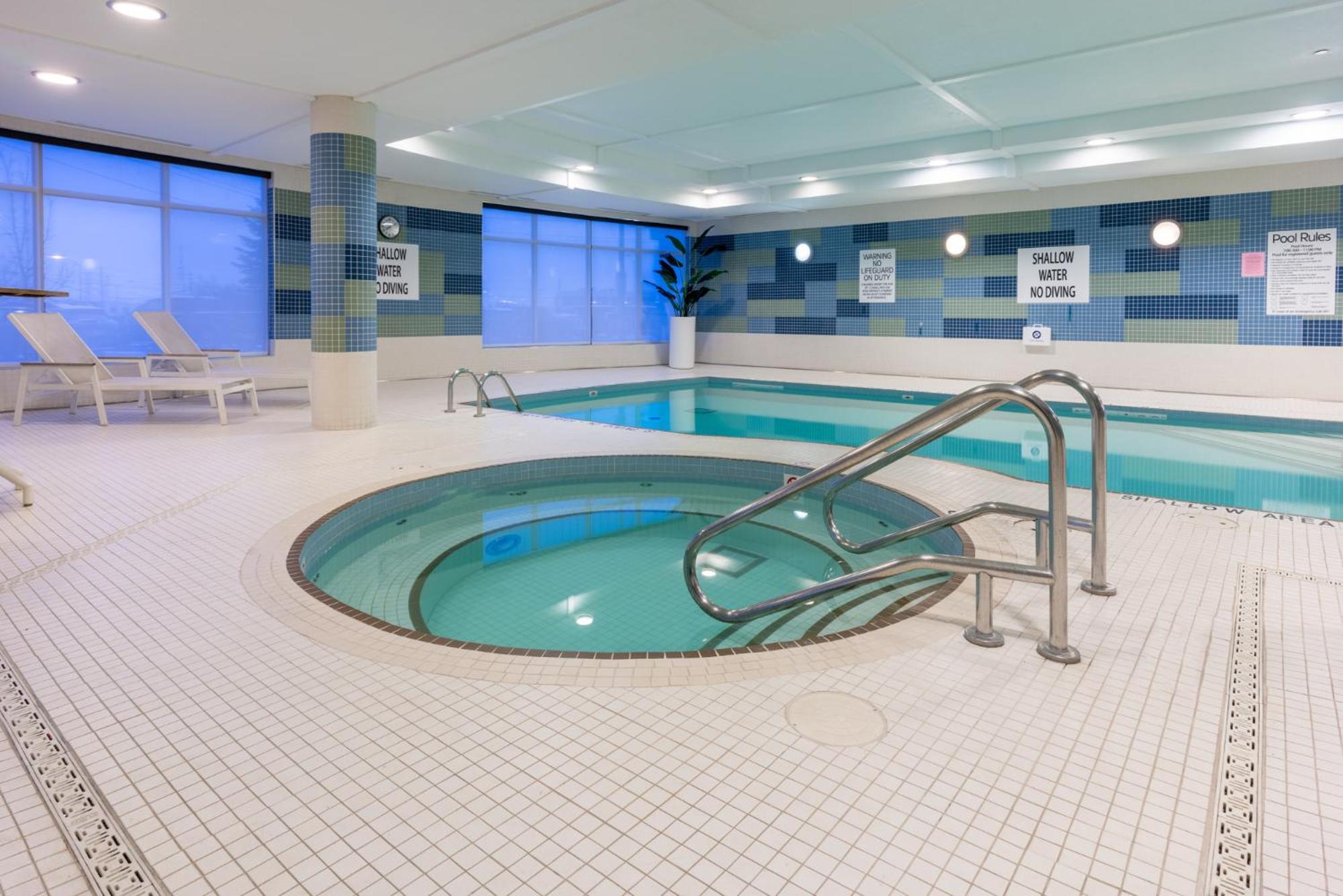 Holiday Inn Express & Suites Vaughan-Southwest By Ihg Eksteriør bilde