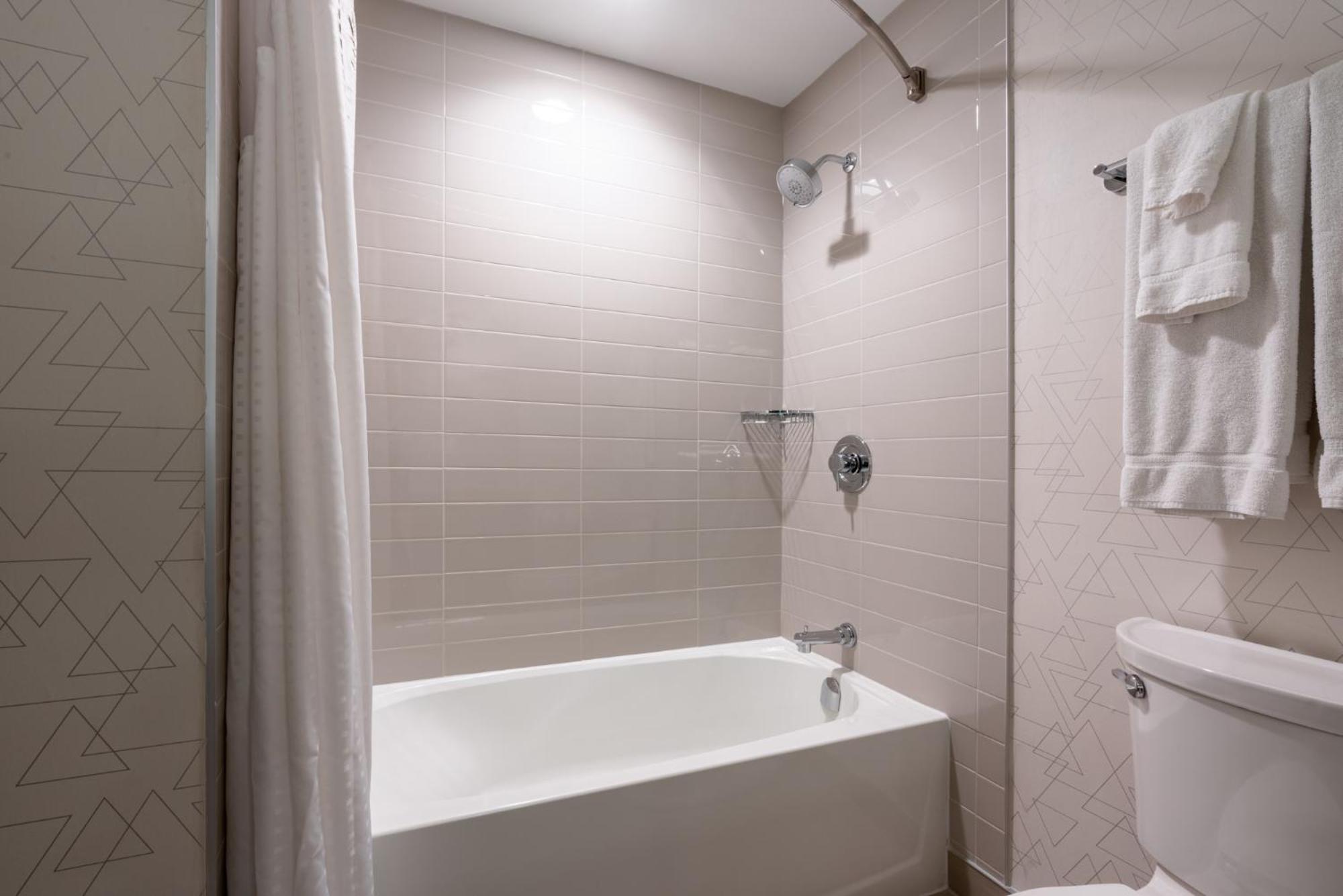 Holiday Inn Express & Suites Vaughan-Southwest By Ihg Eksteriør bilde