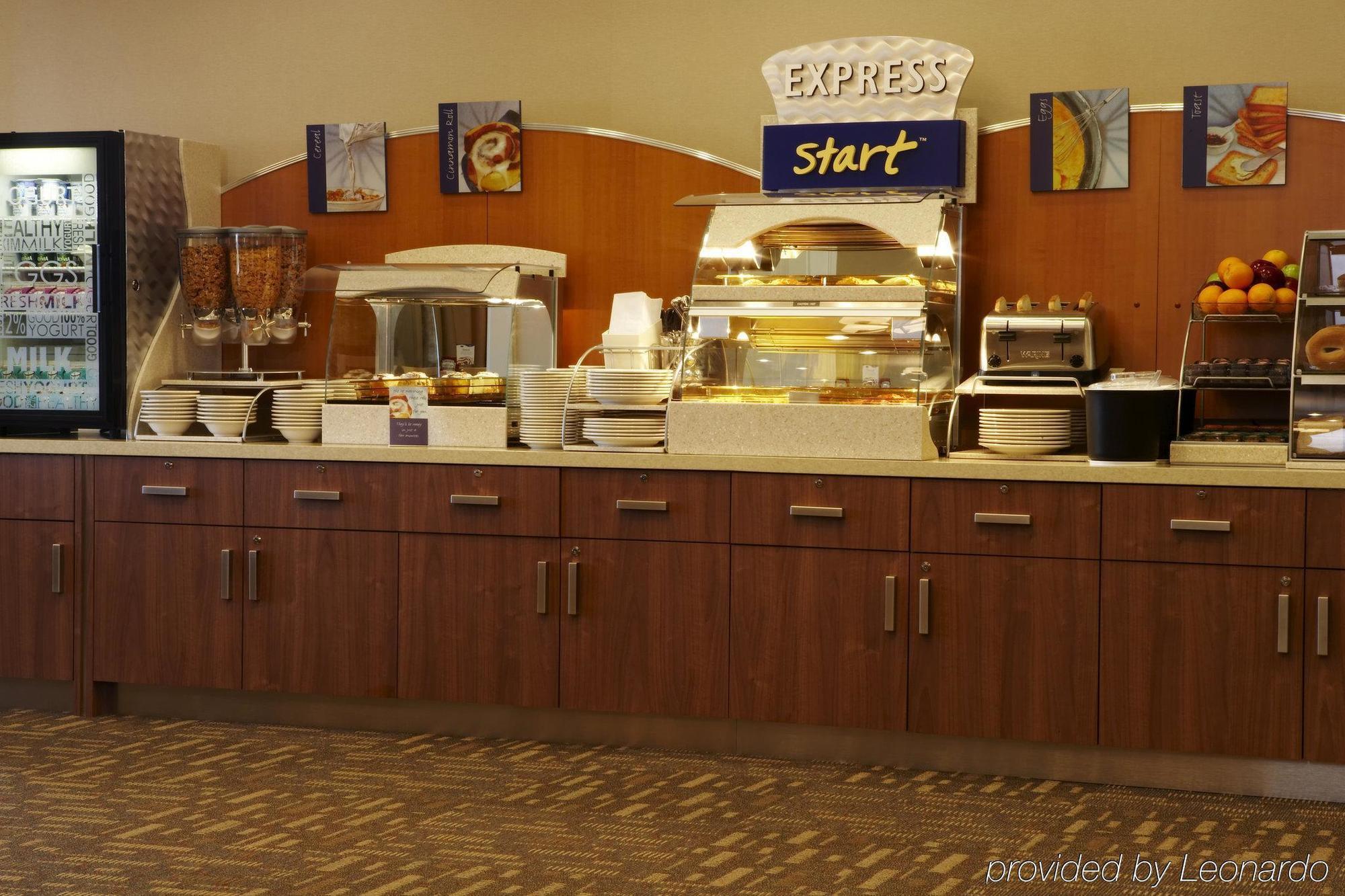 Holiday Inn Express & Suites Vaughan-Southwest By Ihg Eksteriør bilde