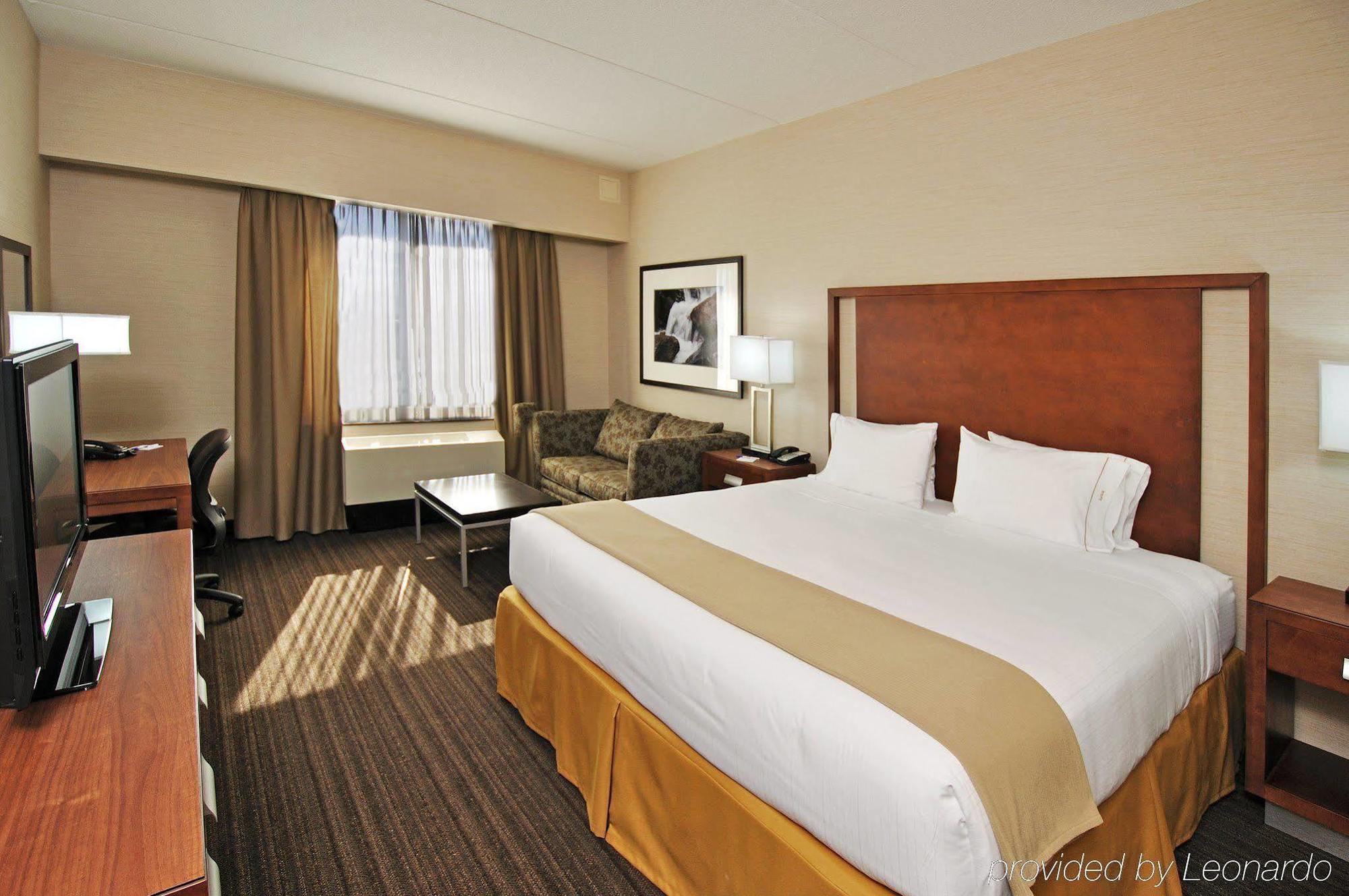 Holiday Inn Express & Suites Vaughan-Southwest By Ihg Rom bilde