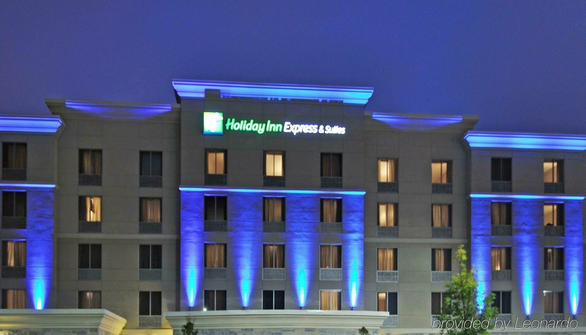 Holiday Inn Express & Suites Vaughan-Southwest By Ihg Eksteriør bilde